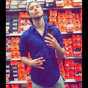 Meet your Posher, Cody